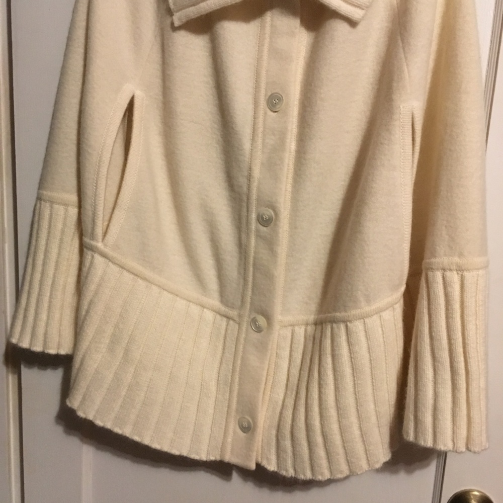 Vintage Soft Lambswool Cape Button Front Ivory S/M - Picture 3 of 8